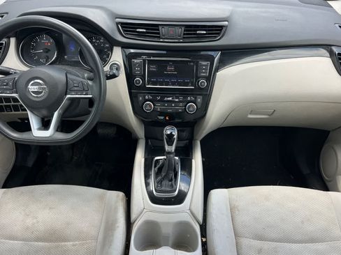 Used 2019 Nissan Rogue Sport SV AWD/4WD image 4