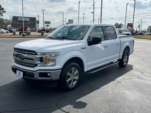 Used 2020 Ford F150 XLT w/ Equipment Group 302A Luxury image 9