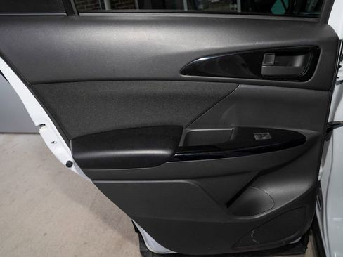 Used 2024 Mitsubishi Eclipse Cross LE image 8