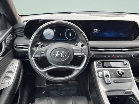 Used 2023 Hyundai Palisade Calligraphy w/ Winter Package FWD image 12