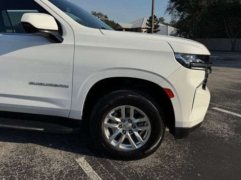 Used 2024 Chevrolet Suburban LT image 13