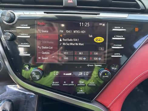 Used 2020 Toyota Camry XSE FWD image 32