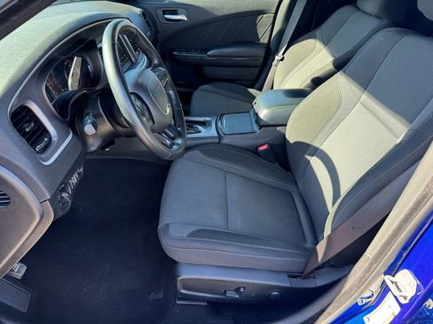 Used 2022 Dodge Charger SXT w/ Blacktop Package RWD image 12