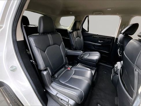 Used 2024 Honda Pilot EX-L image 19