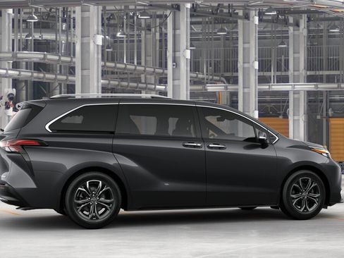 New 2025 Toyota Sienna Platinum image 11