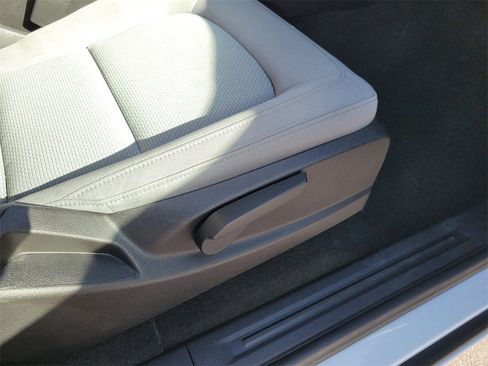 Used 2017 Chevrolet Colorado W/T w/ WT Convenience Package image 32