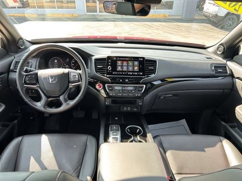 Used 2025 Honda Ridgeline Black Edition image 21