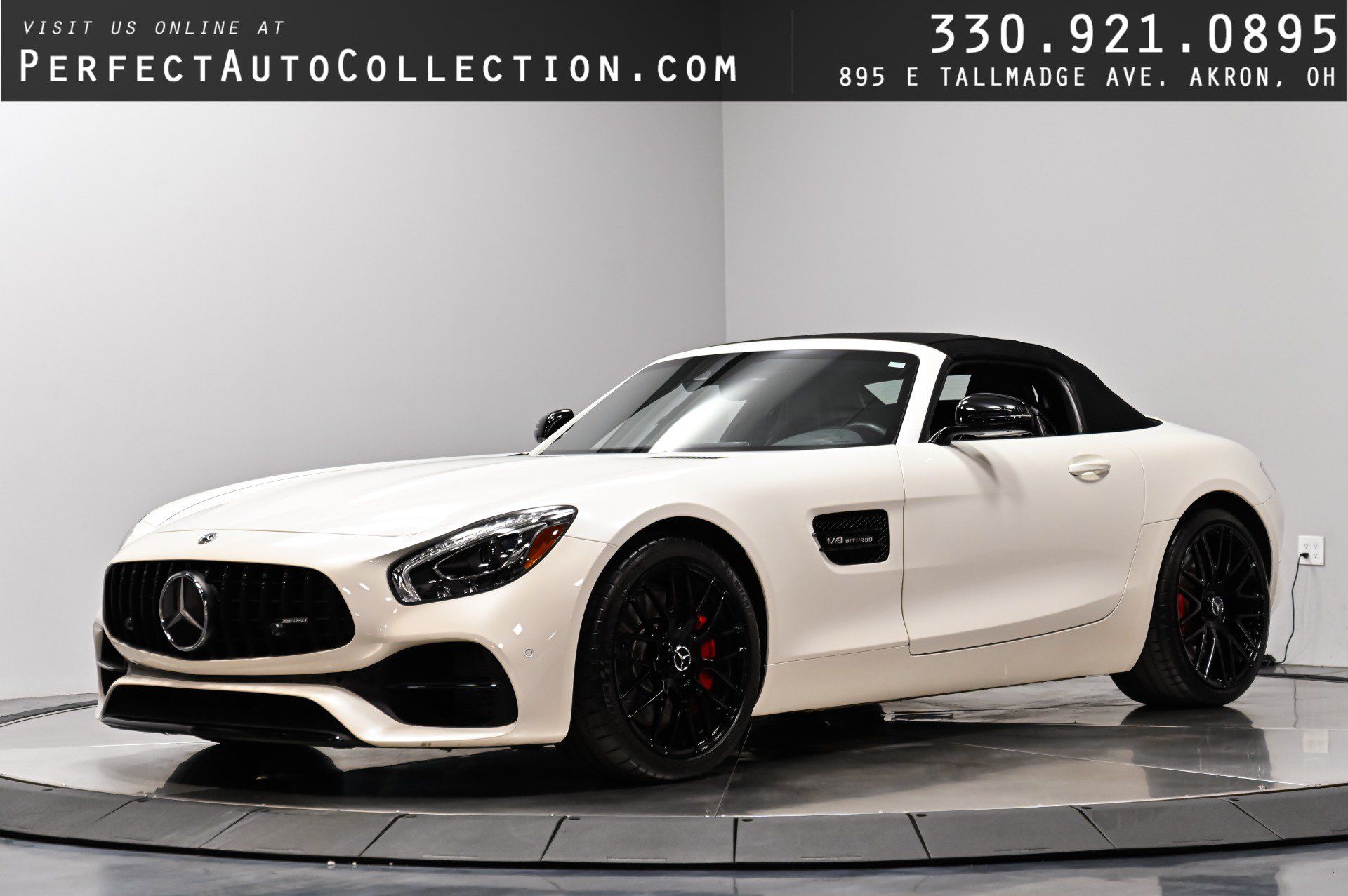 Used 2018 Mercedes-Benz AMG GT Roadster image 1