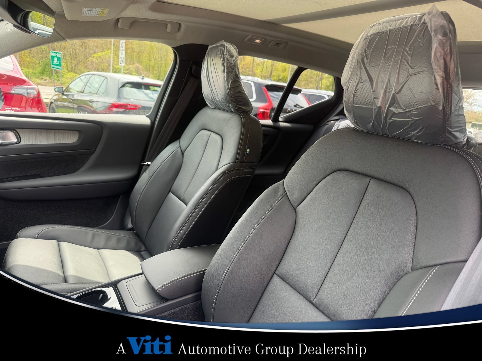 Used 2026 Volvo XC40 B5 Plus w/ Protection Package Premier AWD/4WD image 13