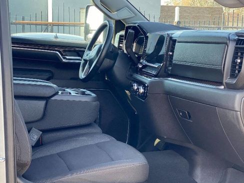 Used 2023 GMC Sierra 1500 Elevation w/ X31 Off-Road Package image 6