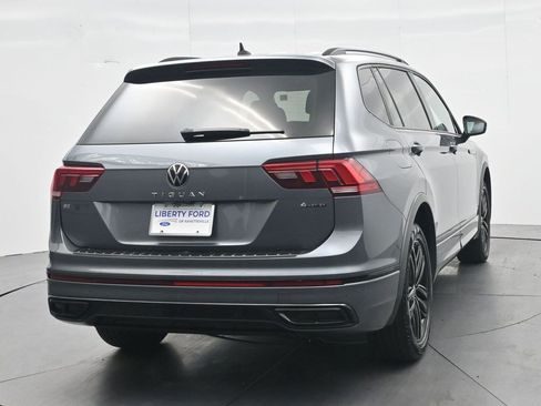 Used 2022 Volkswagen Tiguan SE R-Line AWD/4WD image 6