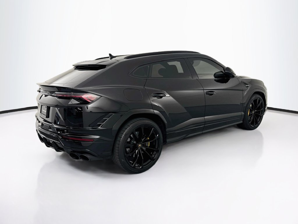 Used 2022 Lamborghini Urus AWD/4WD image 5
