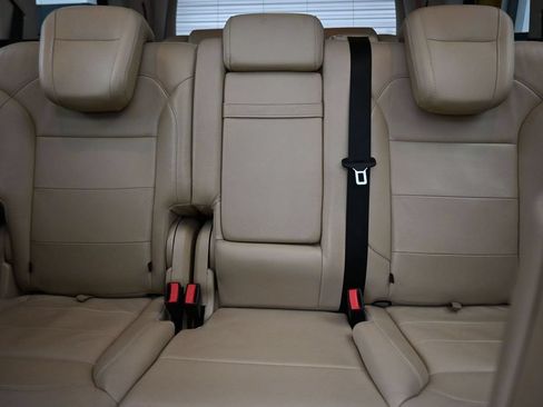 Used 2018 Mercedes-Benz GLS 450 4MATIC image 36