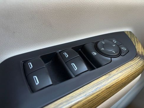 Used 2018 GMC Acadia Denali w/ Technology Package image 13