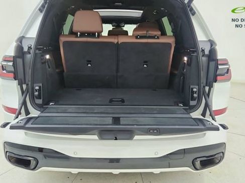 Used 2023 BMW X7 xDrive40i w/ Executive Package AWD/4WD image 14
