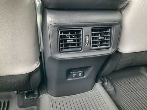 Used 2020 Toyota RAV4 XLE w/ Convenience Package AWD/4WD image 36