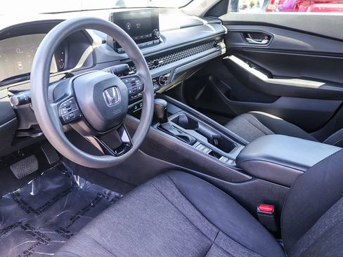 Used 2024 Honda Accord EX image 17
