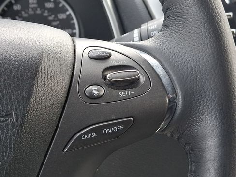 Used 2020 Nissan Murano SV image 22