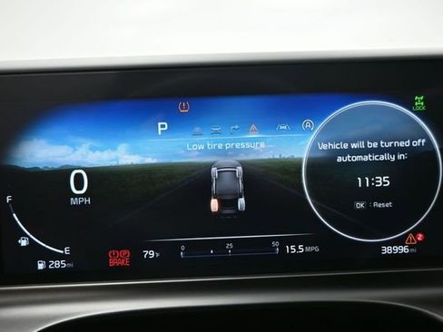 Used 2025 Kia Seltos EX AWD/4WD image 21