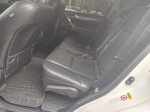 Used 2014 Lexus GX 460 image 8