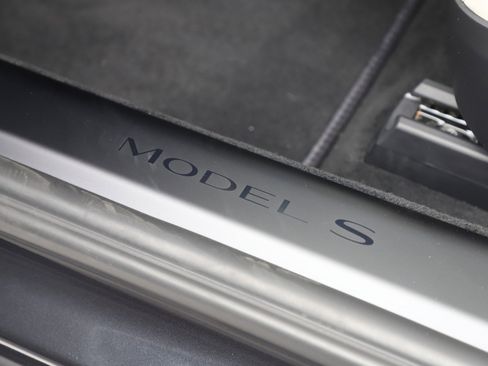Used 2026 Tesla Model S Plaid AWD/4WD image 25