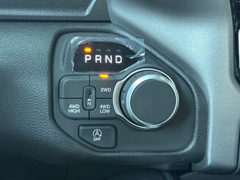 New 2026 RAM 1500 Express AWD/4WD image 19
