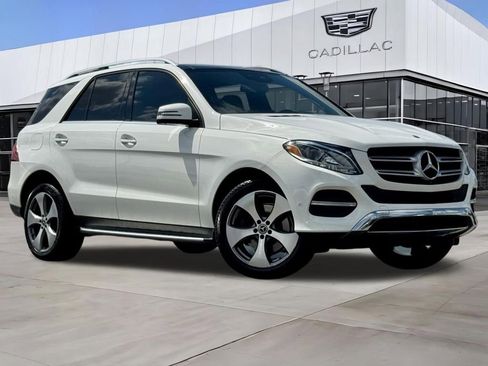 Used 2019 Mercedes-Benz GLE 400 4MATIC image 2