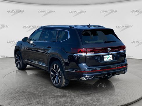 Used 2024 Volkswagen Atlas SEL Premium R-Line AWD/4WD image 6
