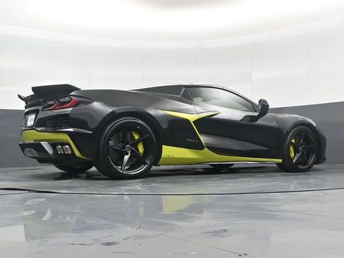 Used 2024 Chevrolet Corvette E-Ray AWD/4WD image 33