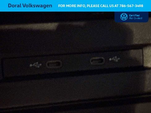 Used 2025 Volkswagen Taos SE image 17