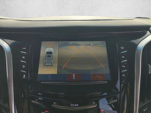 Used 2018 Cadillac Escalade Premium Luxury image 12