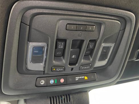 Used 2025 GMC Sierra 1500 Denali Ultimate AWD/4WD image 14