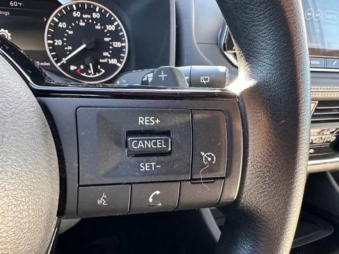 Used 2021 Nissan Rogue S image 19