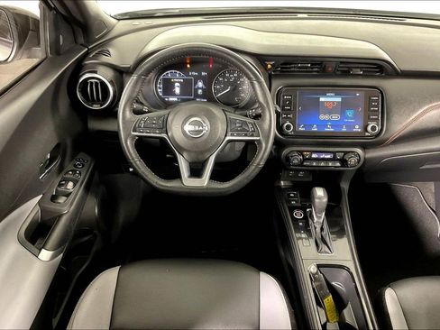 Used 2023 Nissan Kicks SR w/ SR Premium Package image 7
