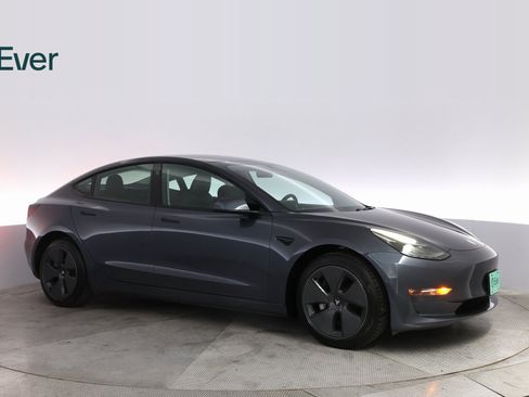 Used 2022 Tesla Model 3 Long Range image 5