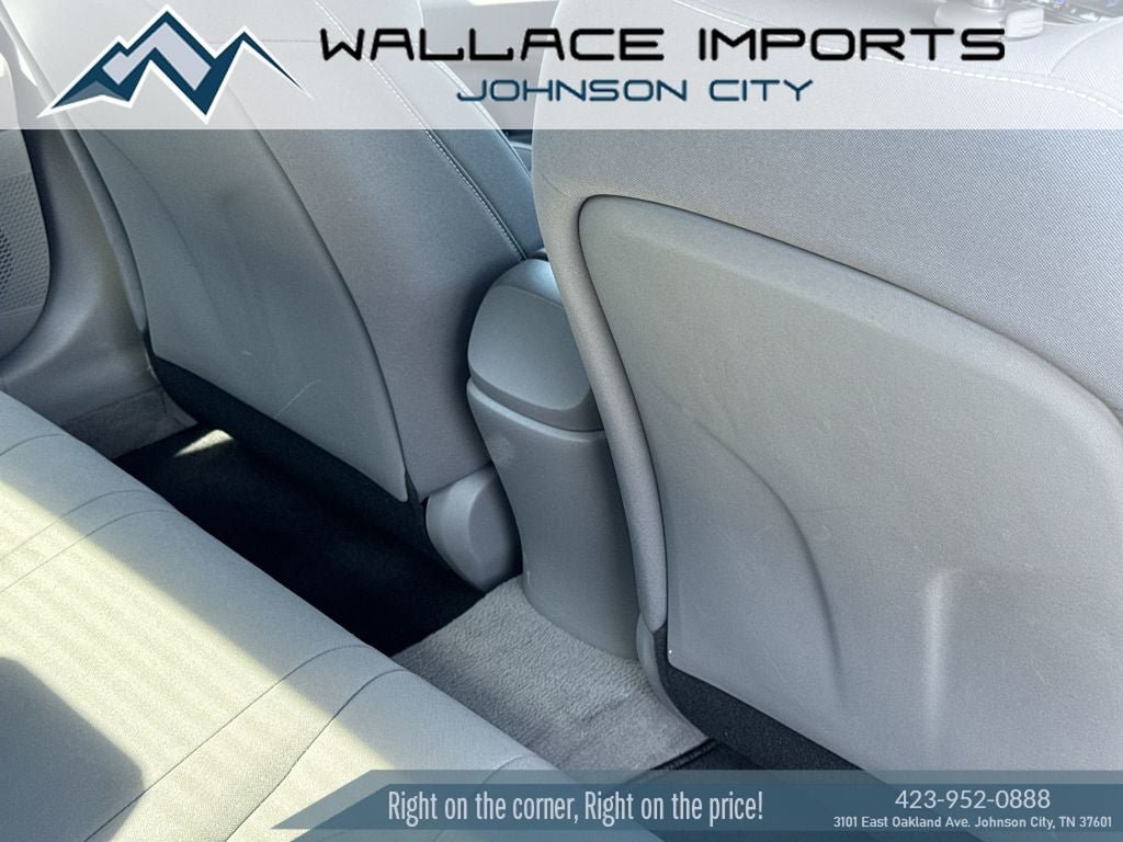 Used 2023 Hyundai Elantra SEL w/ Cargo Package FWD image 38