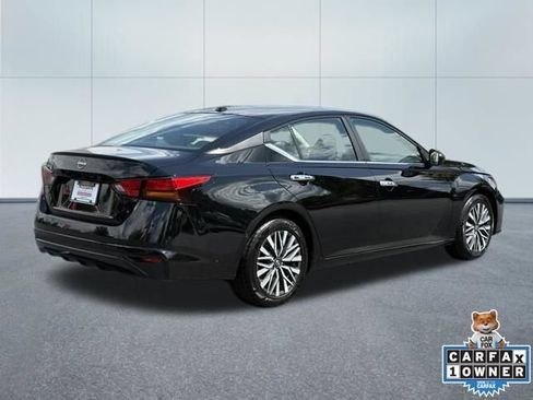 Used 2025 Nissan Altima 2.5 SV FWD image 3
