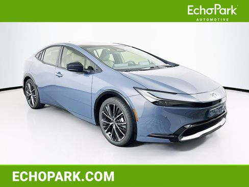 Used 2026 Toyota Prius XLE FWD image 1