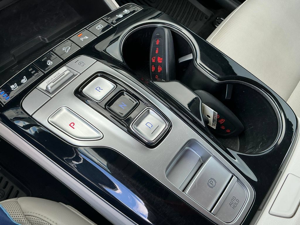 Used 2022 Hyundai Tucson Limited FWD image 21