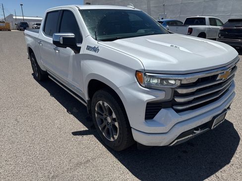 Used 2023 Chevrolet Silverado 1500 High Country w/ Technology Package AWD/4WD image 7