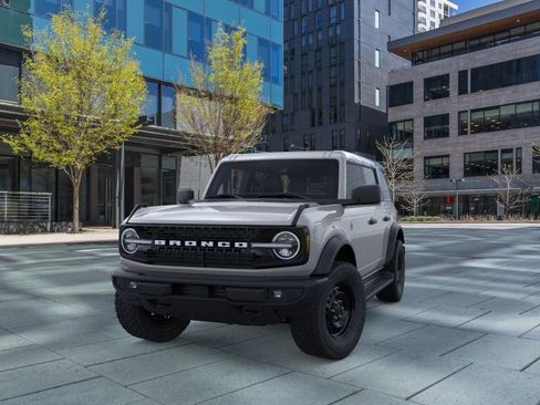 New 2026 Ford Bronco Outer Banks w/ Black Appearance Package AWD/4WD image 2
