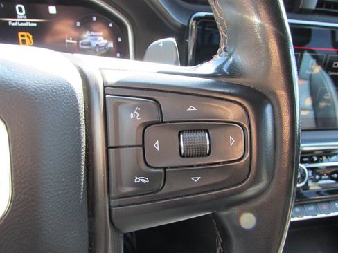 Used 2023 GMC Sierra 1500 AT4 w/ Technology Package AWD/4WD image 17