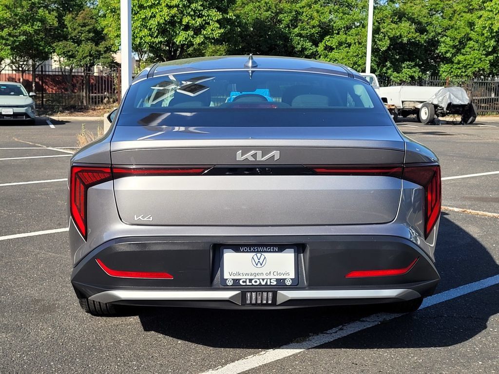Used 2025 Kia K4 FWD image 7