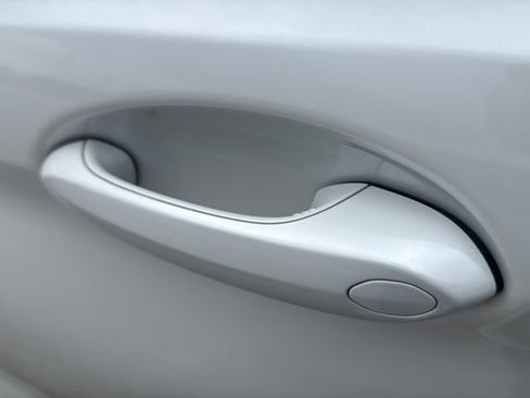 Used 2023 BMW 530i xDrive image 14