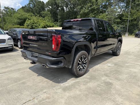Used 2025 GMC Sierra 1500 AT4 w/ Technology Package AWD/4WD image 24