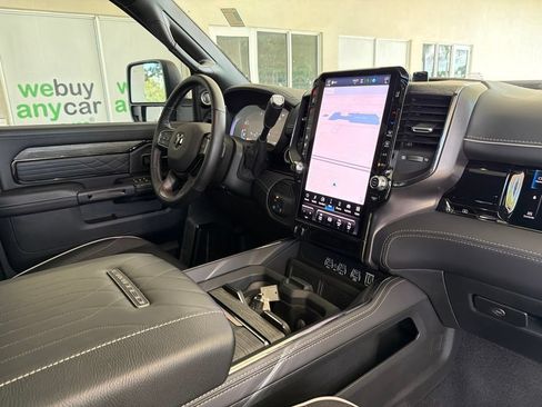Used 2026 RAM 2500 Limited AWD/4WD image 34