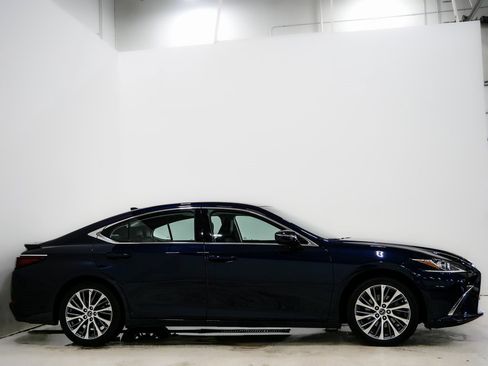 Used 2021 Lexus ES 350 w/ Premium Package image 5