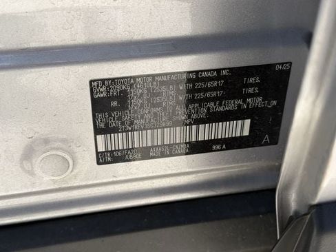 Used 2025 Toyota RAV4 XLE FWD image 34