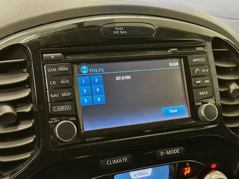 Used 2017 Nissan Juke SV w/ Technology Package AWD/4WD image 21