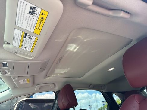 Used 2023 MAZDA CX-30 AWD 2.5 S w/ Preferred Package image 3